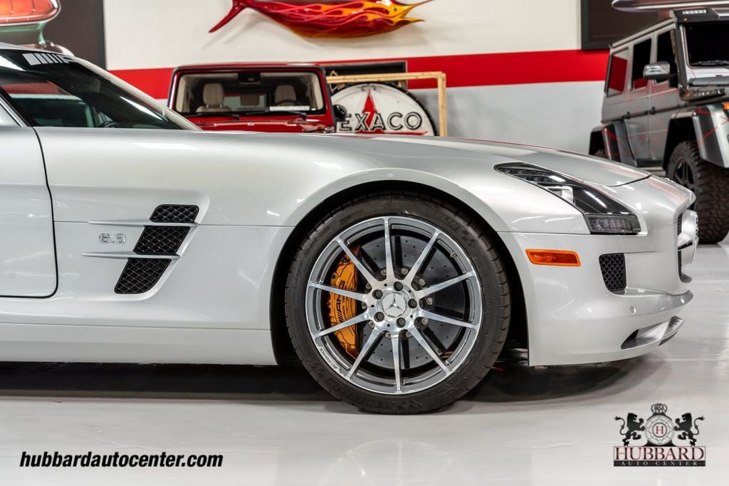 2011 Mercedes-Benz SLS AMG 2dr Coupe SLS AMG - 22585818 - 21