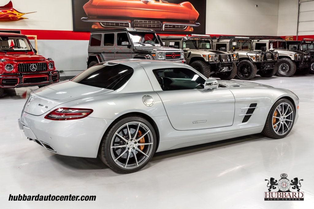 2011 Mercedes-Benz SLS AMG 2dr Coupe SLS AMG - 22585818 - 32