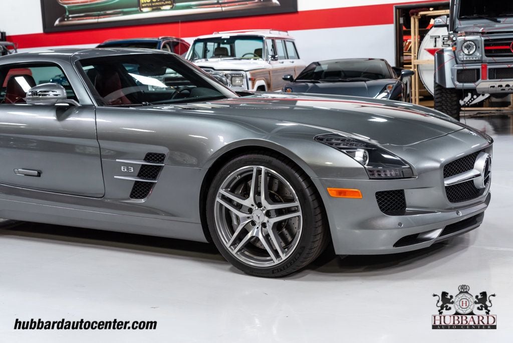 2011 Mercedes-Benz SLS AMG 2dr Coupe SLS AMG - 22728579 - 17