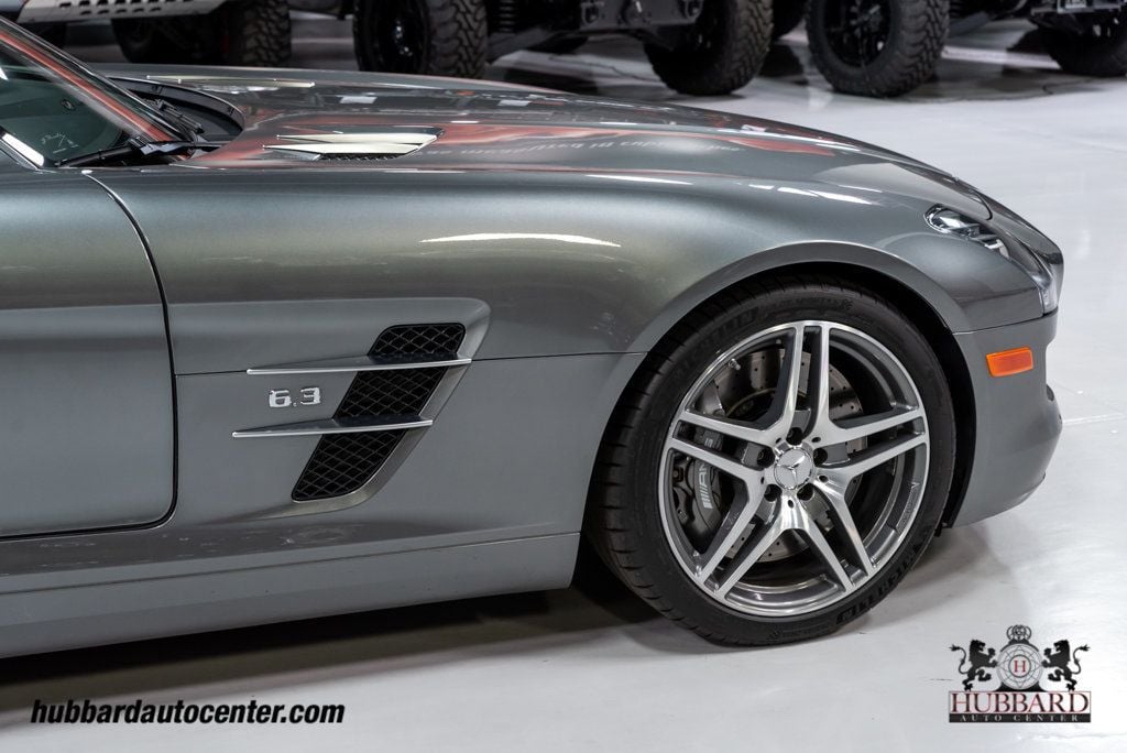 2011 Mercedes-Benz SLS AMG 2dr Coupe SLS AMG - 22728579 - 18