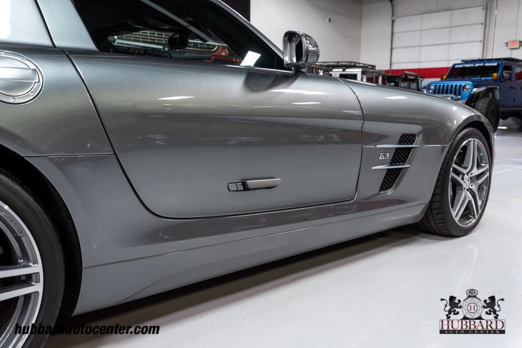 2011 Mercedes-Benz SLS AMG 2dr Coupe SLS AMG - 22728579 - 24