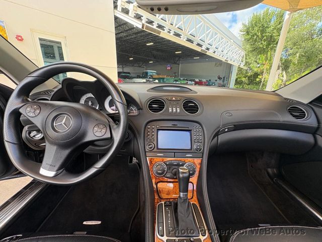 2011 Mercedes-Benz SL-Class 2dr Roadster SL 550 - 23051504 - 32