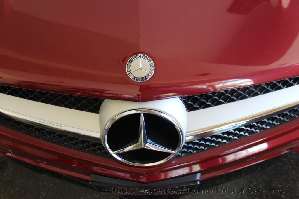 2011 Mercedes Benz SL photo 13