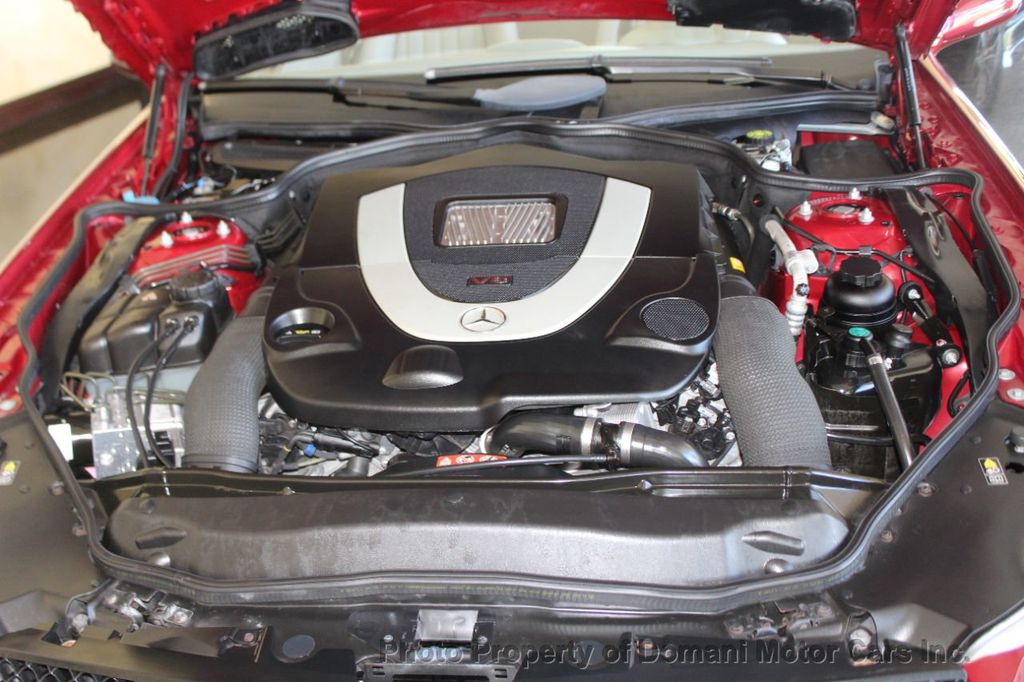 2011 Mercedes Benz SL photo 16