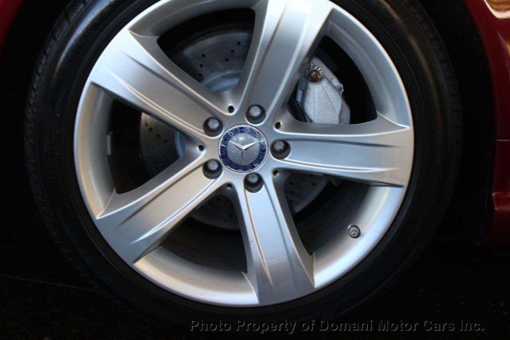 2011 Mercedes Benz SL photo 19