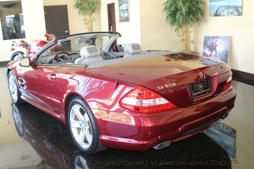 2011 Mercedes Benz SL photo 23