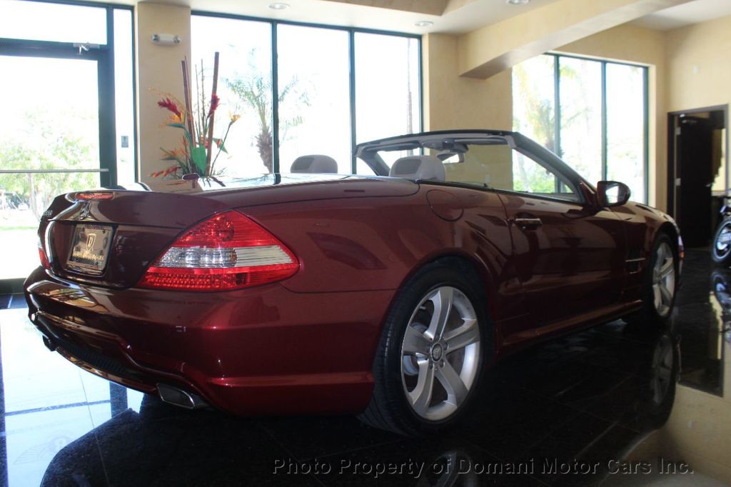2011 Mercedes Benz SL photo 29