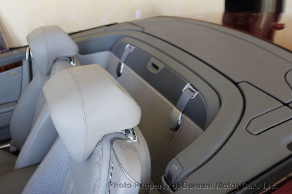 2011 Mercedes Benz SL photo 31