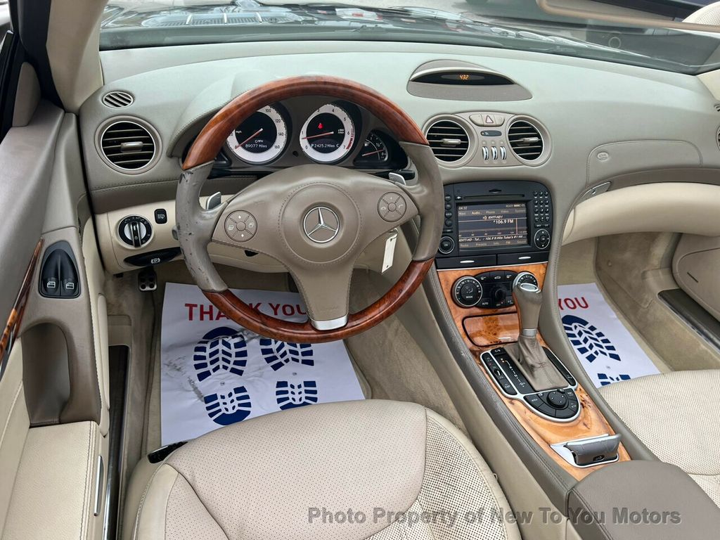 2011 Mercedes Benz SL 550 photo 3