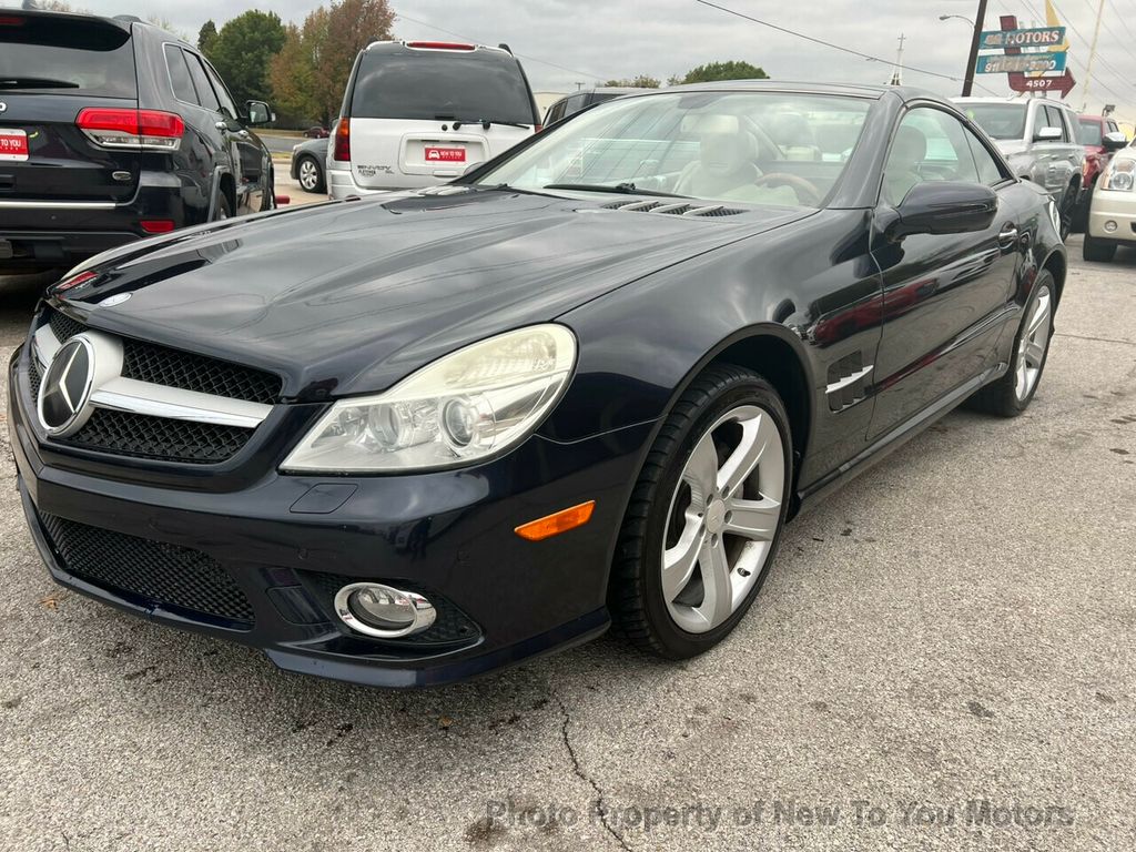 2011 Mercedes Benz SL 550 photo 27