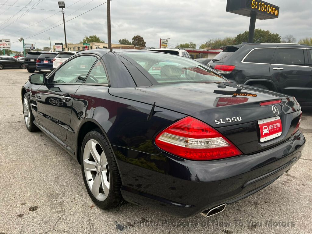 2011 Mercedes Benz SL 550 photo 34