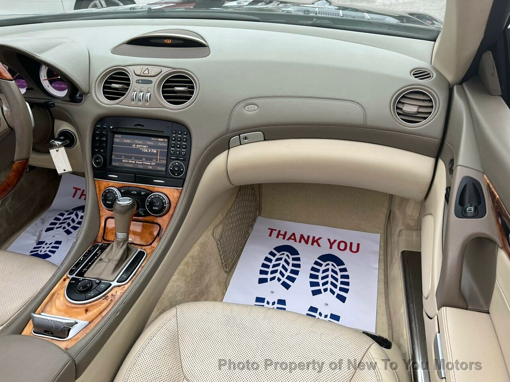 2011 Mercedes Benz SL 550 photo 4