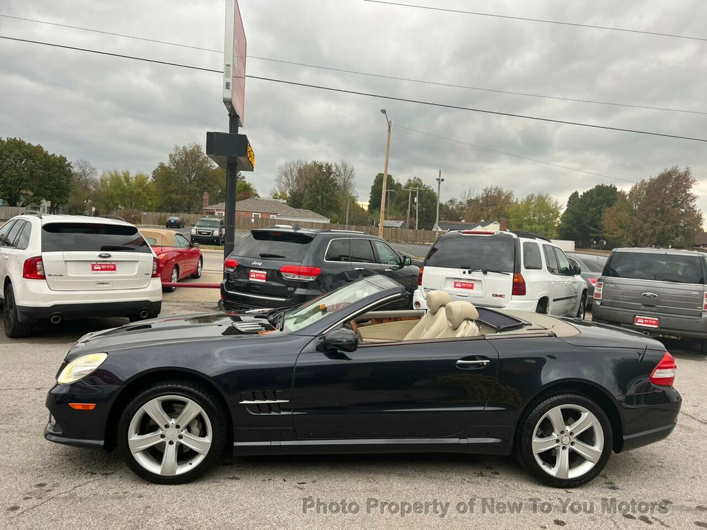 2011 Mercedes Benz SL 550 photo 8