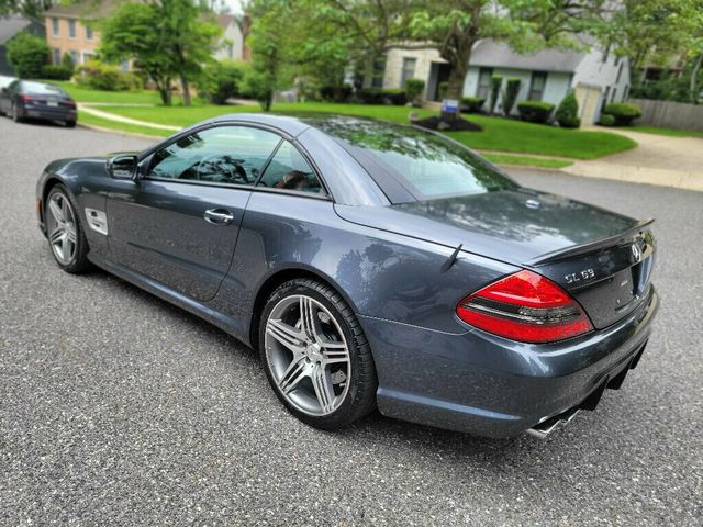 2011 Mercedes-Benz SL-Class SL63 AMG - 22846844 - 11