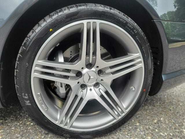 2011 Mercedes-Benz SL-Class SL63 AMG - 22846844 - 19