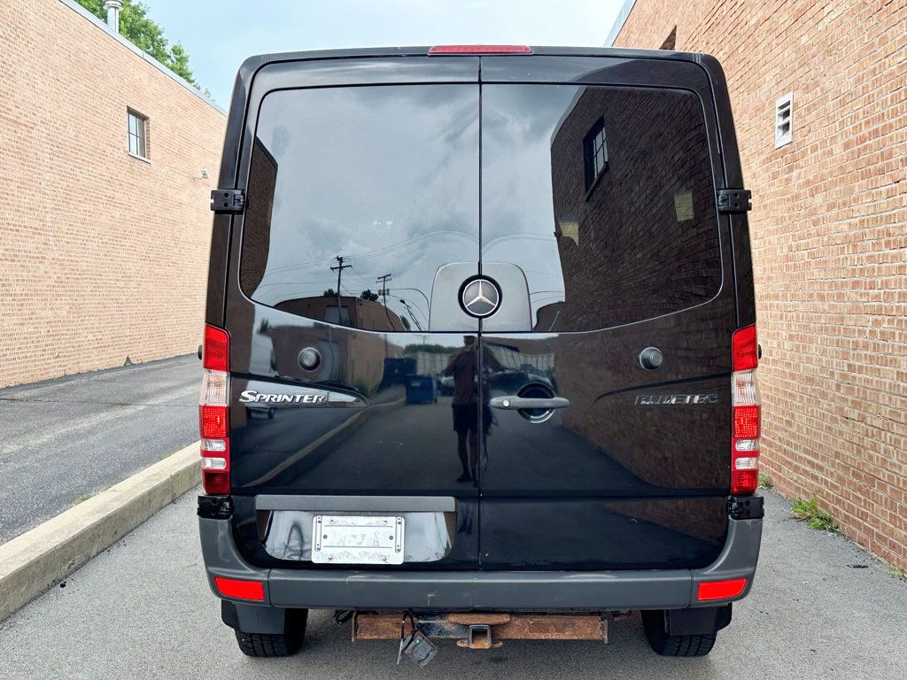 2011 Mercedes-Benz Sprinter Passenger 2500 - 23056482 - 9
