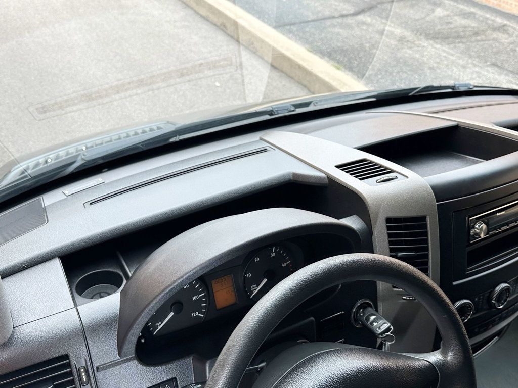 2011 Mercedes-Benz Sprinter Passenger 2500 - 23056482 - 25