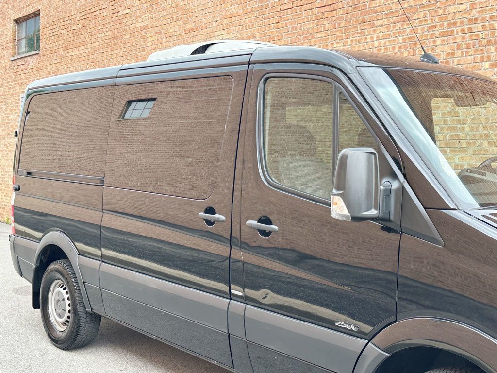 2011 Mercedes-Benz Sprinter Passenger 2500 - 23056482 - 3