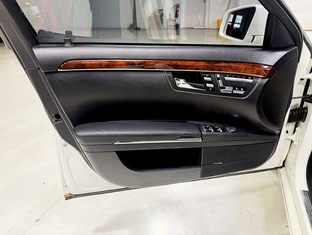 2011 Mercedes-Benz S-Class 4dr Sedan S 550 4MATIC - 22936013 - 34