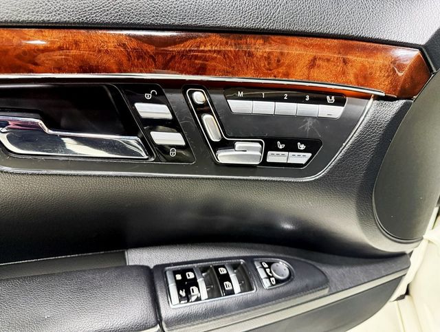 2011 Mercedes-Benz S-Class 4dr Sedan S 550 4MATIC - 22936013 - 35