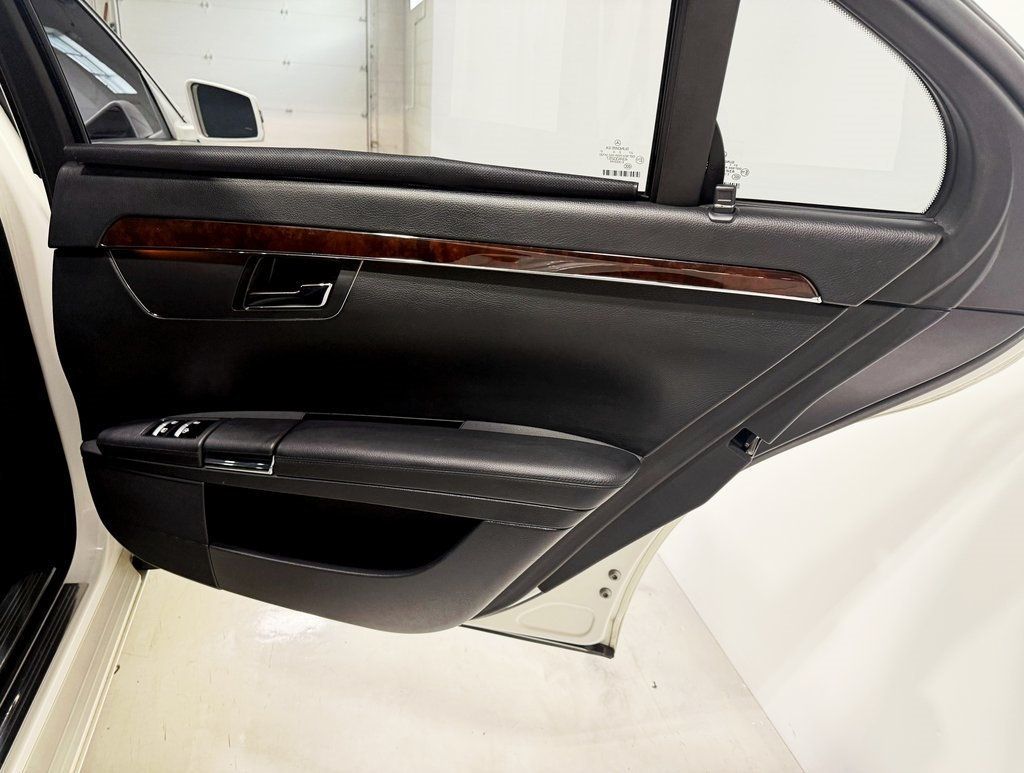 2011 Mercedes-Benz S-Class 4dr Sedan S 550 4MATIC - 22936013 - 46