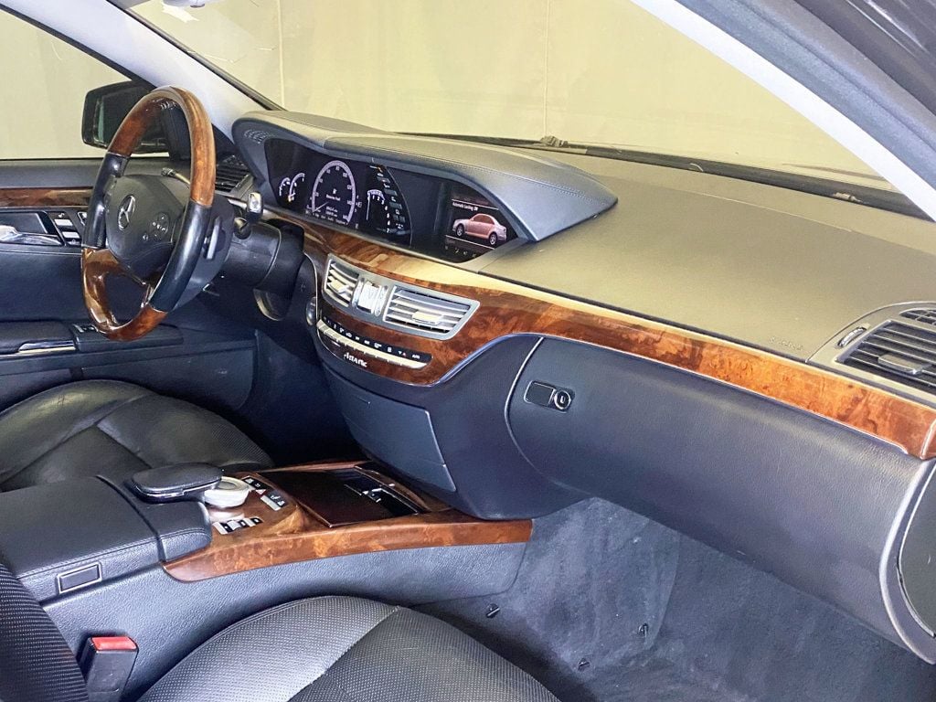 2011 Mercedes-Benz S-Class 4dr Sedan S 550 4MATIC - 22954553 - 19
