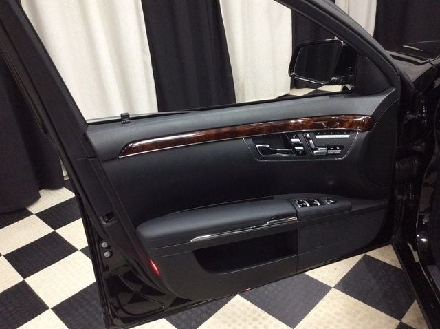 2011 Mercedes-Benz S-Class 4dr Sedan S 550 4MATIC - 22948456 - 6