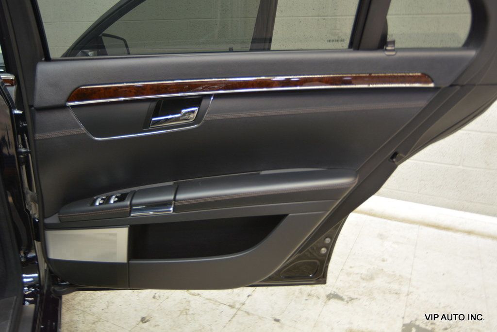2011 Mercedes-Benz S-Class 4dr Sedan S 63 AMG RWD - 22990089 - 9