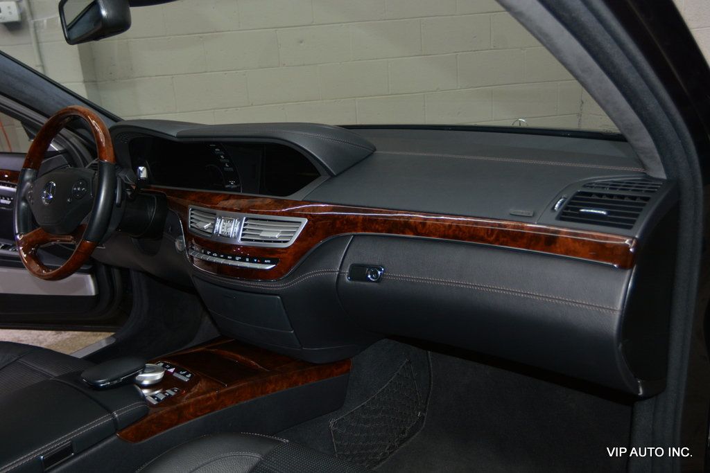2011 Mercedes-Benz S-Class 4dr Sedan S 63 AMG RWD - 22990089 - 11