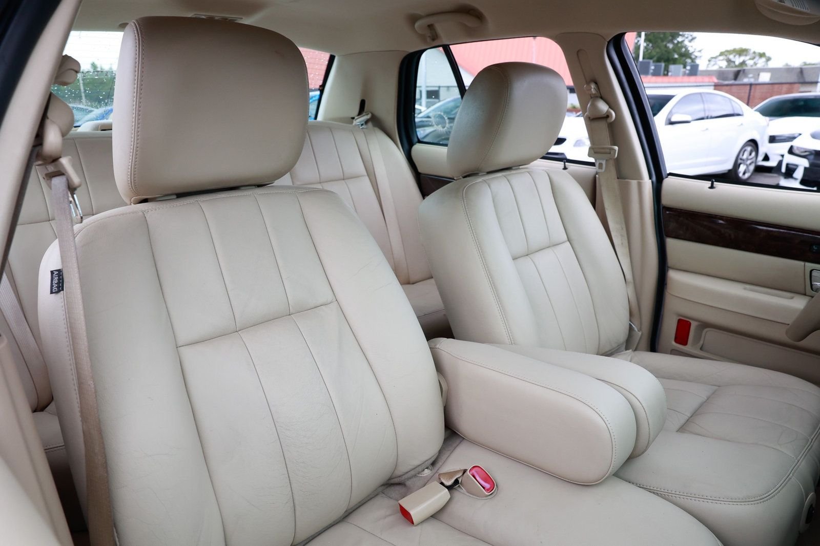 2011 Mercury Grand Marquis LS photo 13