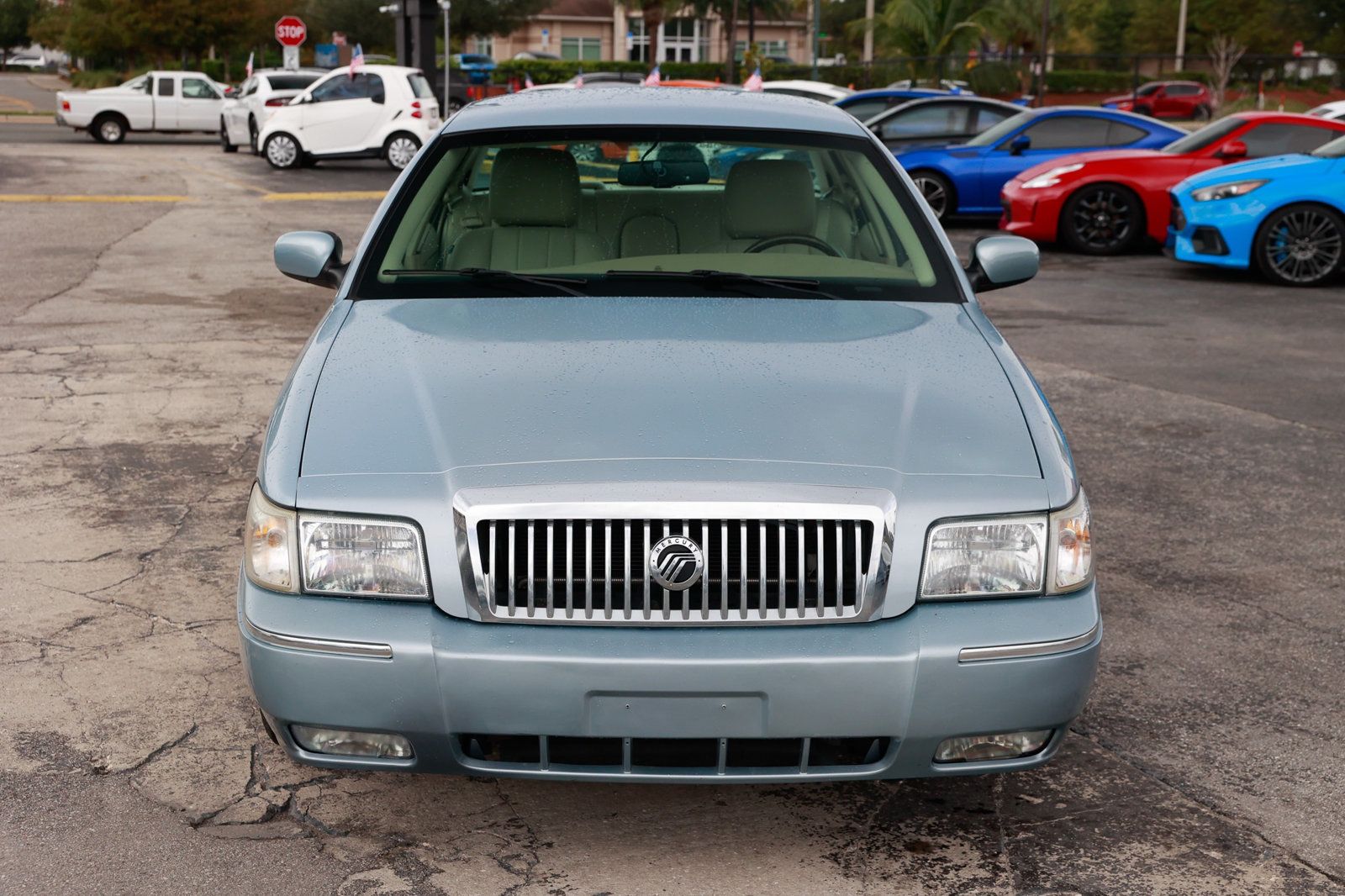 2011 Mercury Grand Marquis LS photo 18