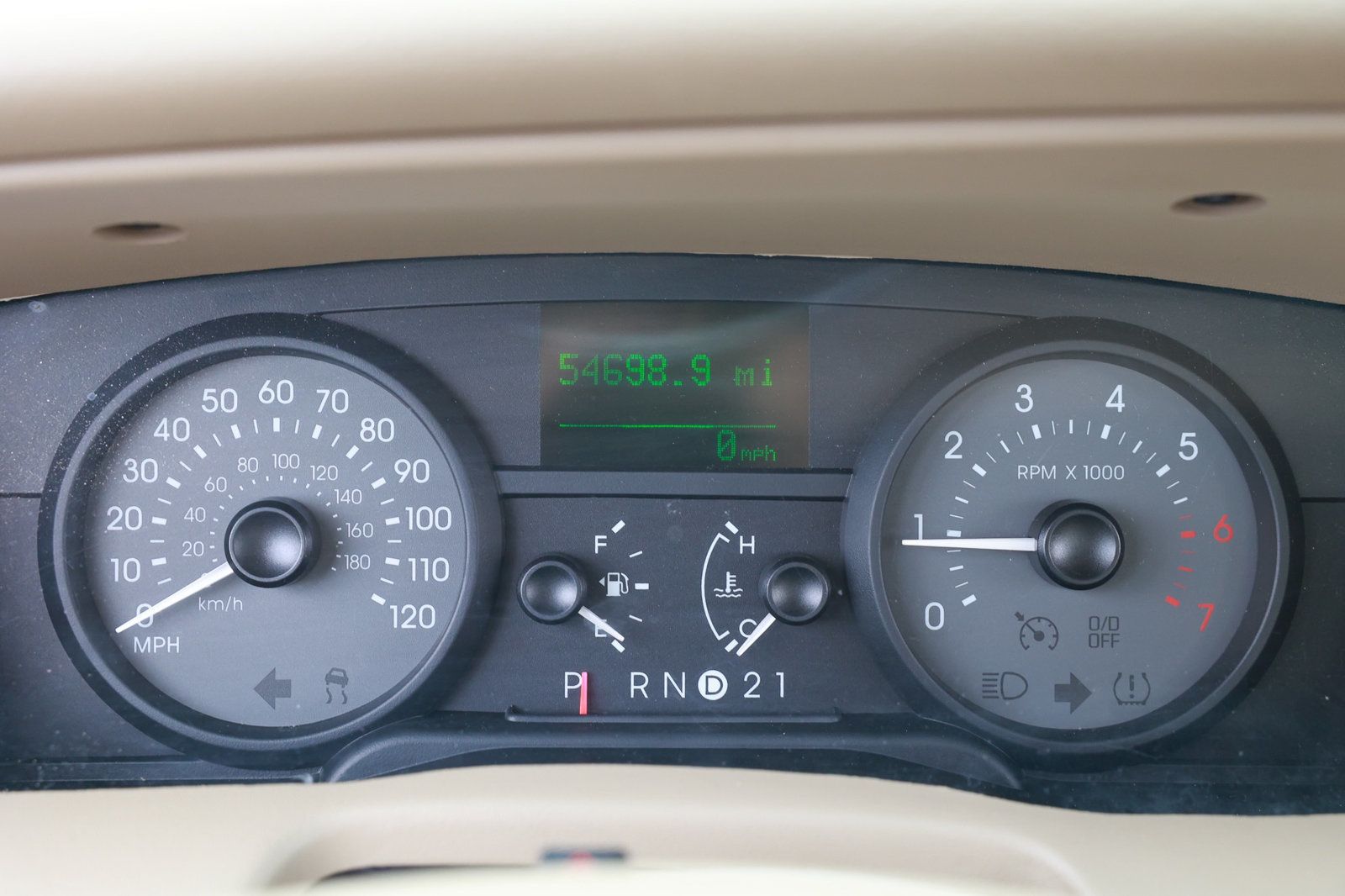 2011 Mercury Grand Marquis LS photo 39