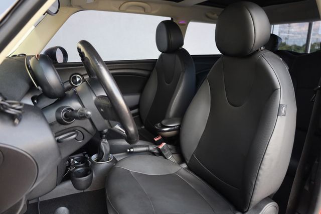 2011 Mini Cooper Base - 23049592 - 14