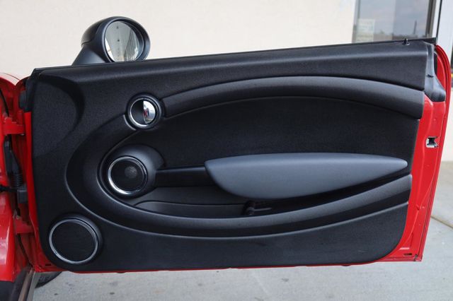 2011 Mini Cooper Base - 23049592 - 17