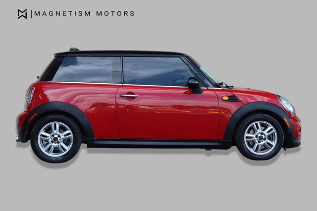 2011 Mini Cooper Base - 23049592 - 1