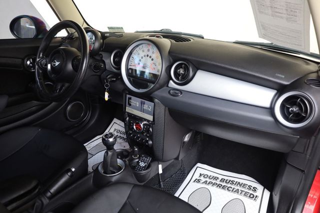 2011 Mini Cooper Base - 23049592 - 21