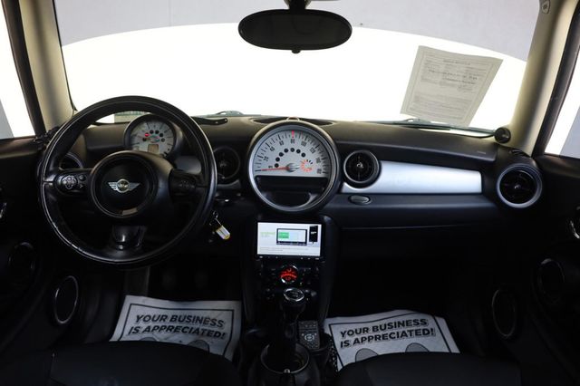 2011 Mini Cooper Base - 23049592 - 22