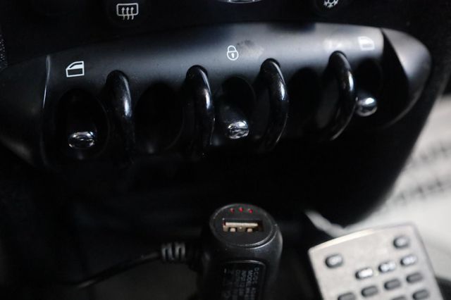2011 Mini Cooper Base - 23049592 - 34