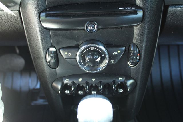 2011 MINI Cooper Convertible  - 23067942 - 21