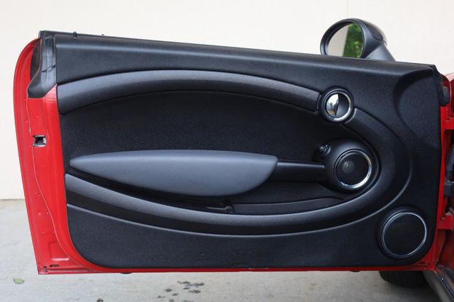 2011 Mini Cooper Hardtop 2 Door  - 23049592 - 11