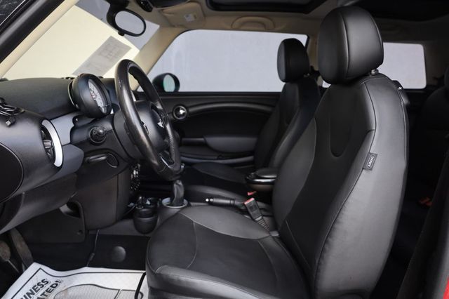 2011 Mini Cooper Hardtop 2 Door  - 23049592 - 13