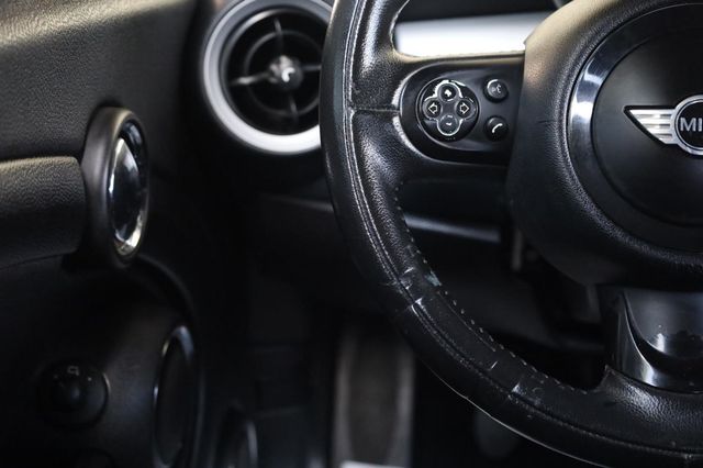 2011 Mini Cooper Hardtop 2 Door  - 23049592 - 24