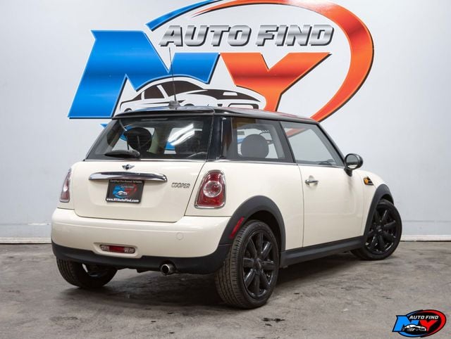 2011 MINI Cooper Hardtop 2 Door PANORAMIC SUNROOF, HEATED SEATS, BLUETOOTH, SIRIUS RADIO - 22653245 - 2