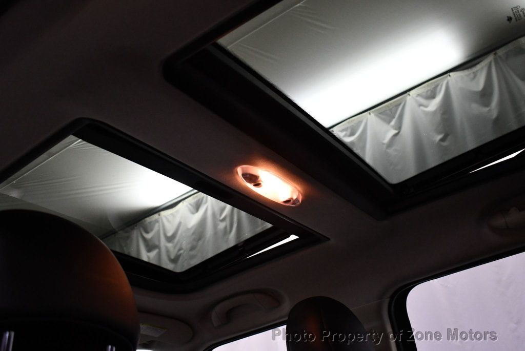 2011 Mini Cooper S photo 12
