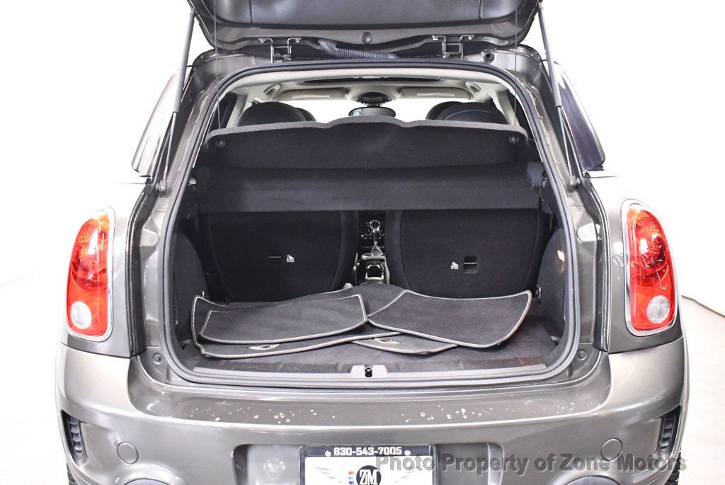 2011 Mini Cooper S photo 17