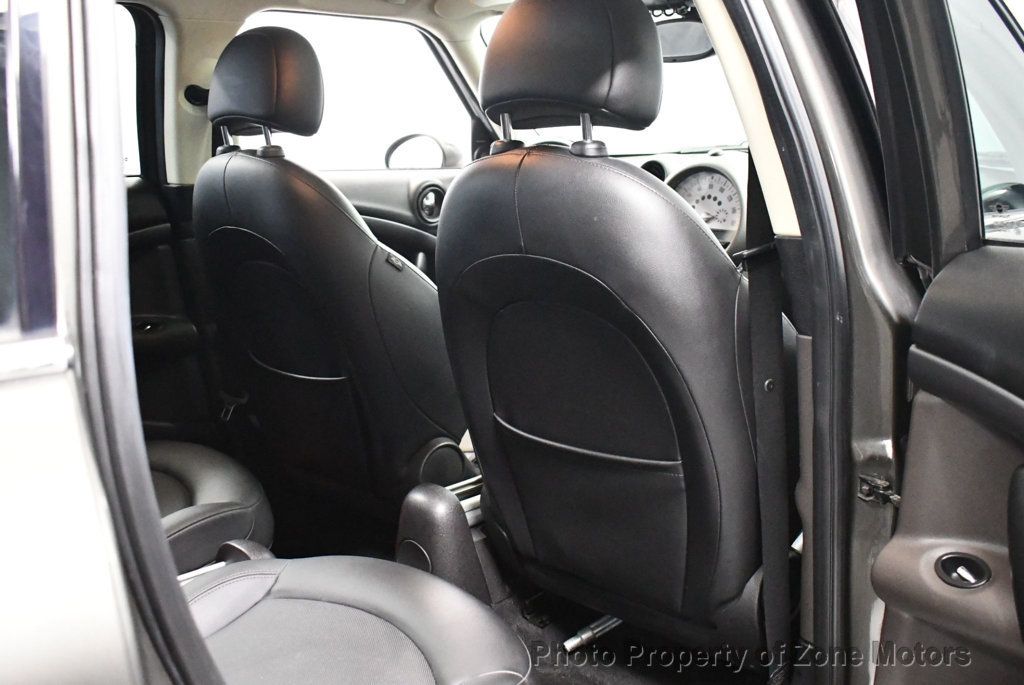 2011 Mini Cooper S photo 19