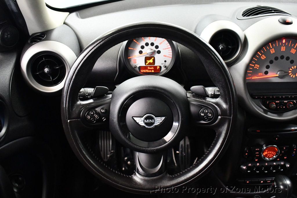 2011 Mini Cooper S photo 28