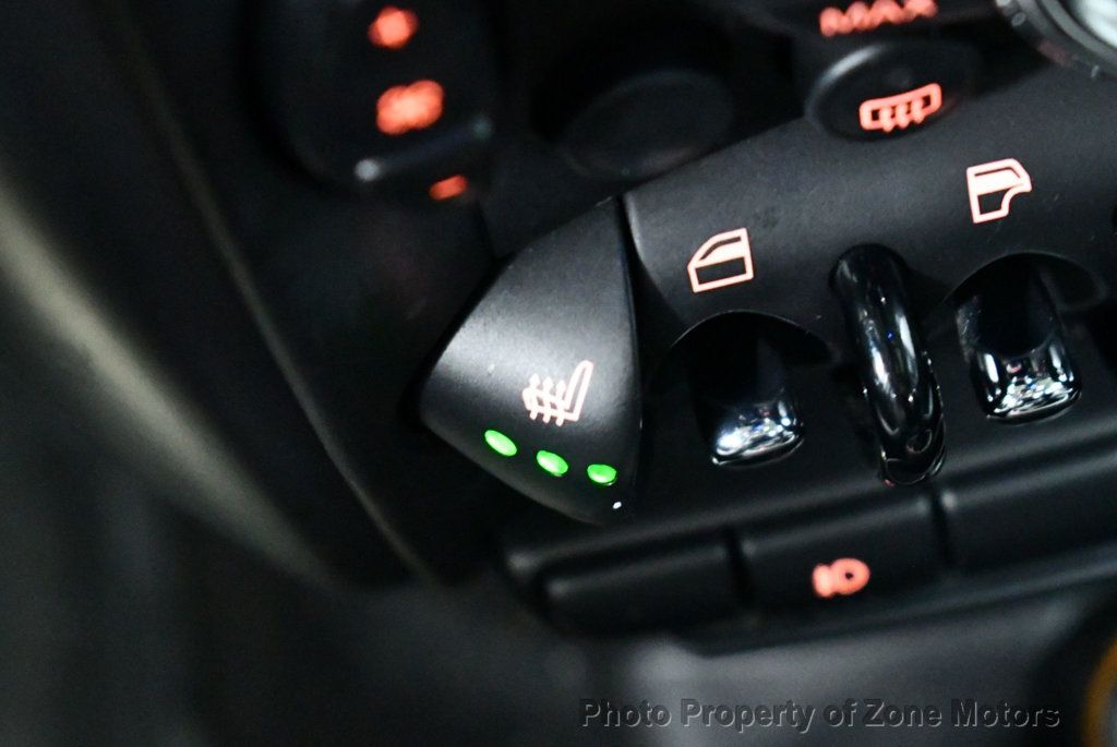 2011 Mini Cooper S photo 30
