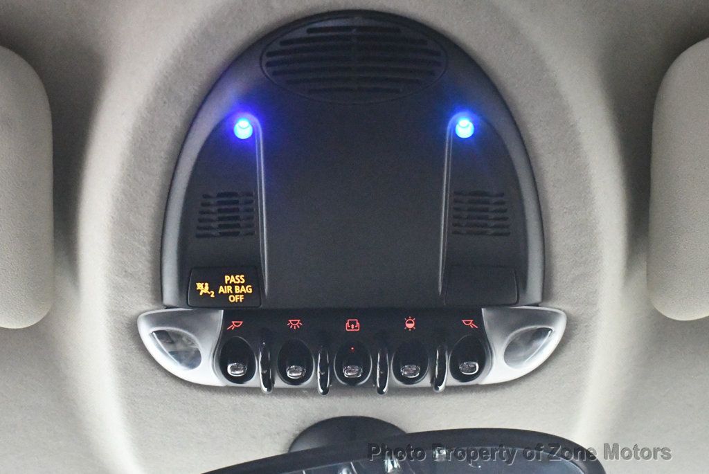 2011 Mini Cooper S photo 34