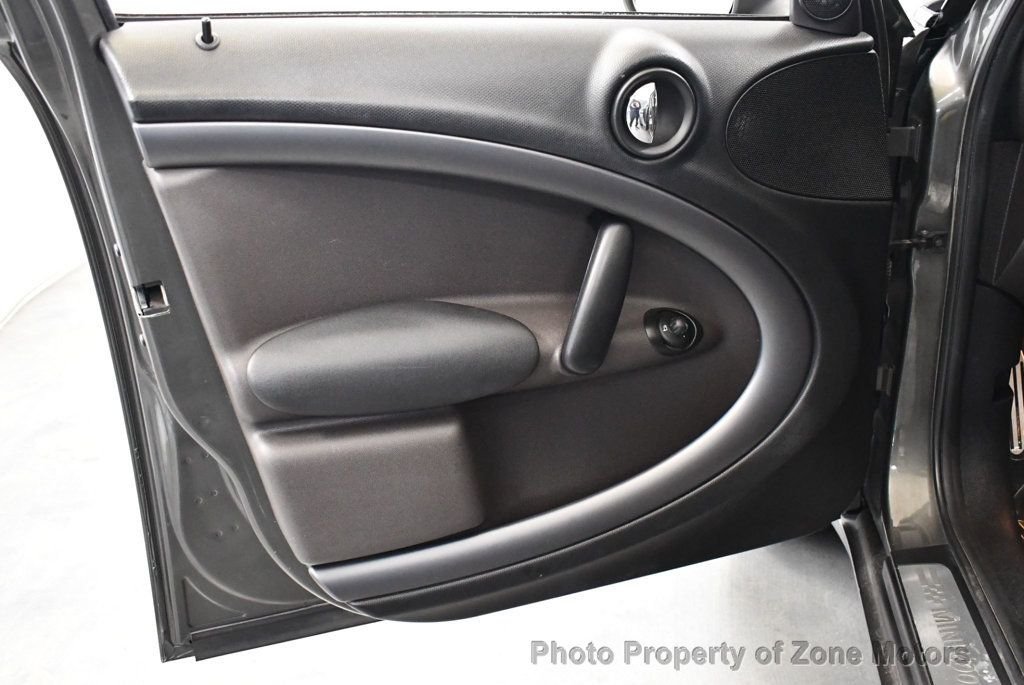 2011 Mini Cooper S photo 8